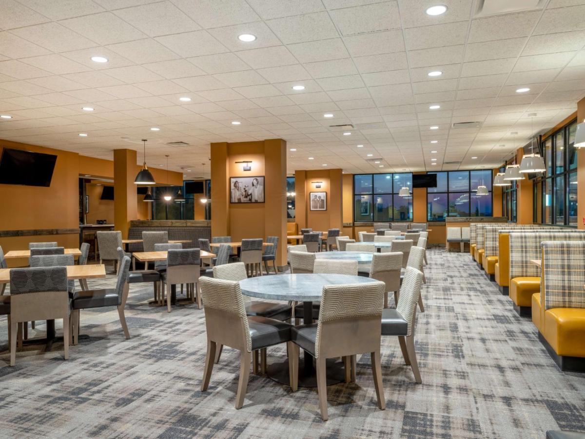 Hilton Garden Inn Jeffersonville, In Exterior photo